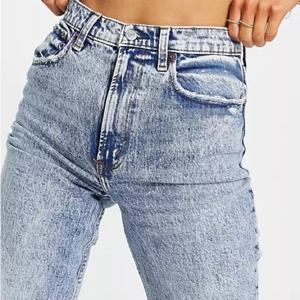 Abercrombie Ultra High Rise 90s Straight Jeans